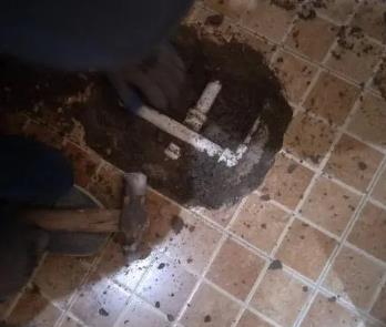 镇宁卫生间漏水维修公司为您分享下卫生间渗水如何处理及注意事项